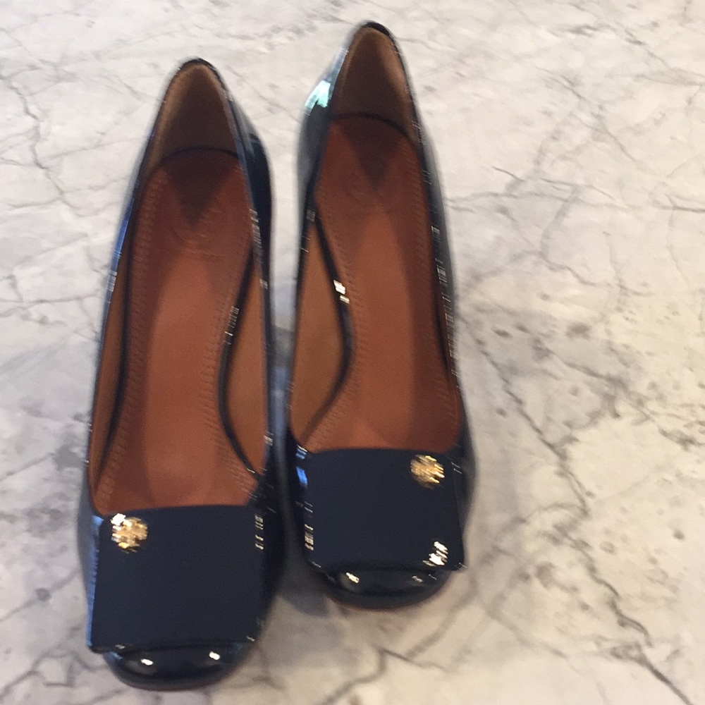 Tory Burch, Navy Patent Leather Pump, 6.5 M